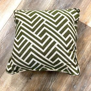 Hanover Geo stripe indoor/outdoor throw pillows